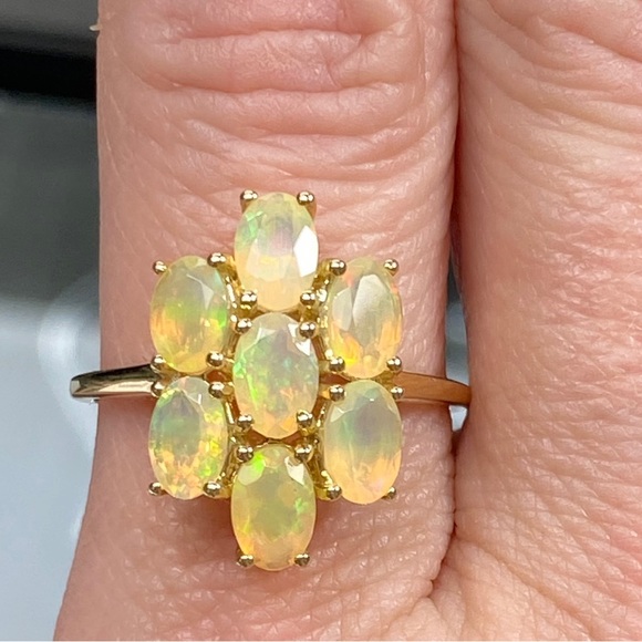 10k Yellow Gold 2 Carat Opal Ring - Fire Opal Flower Custer Ring - Picture 9 of 15